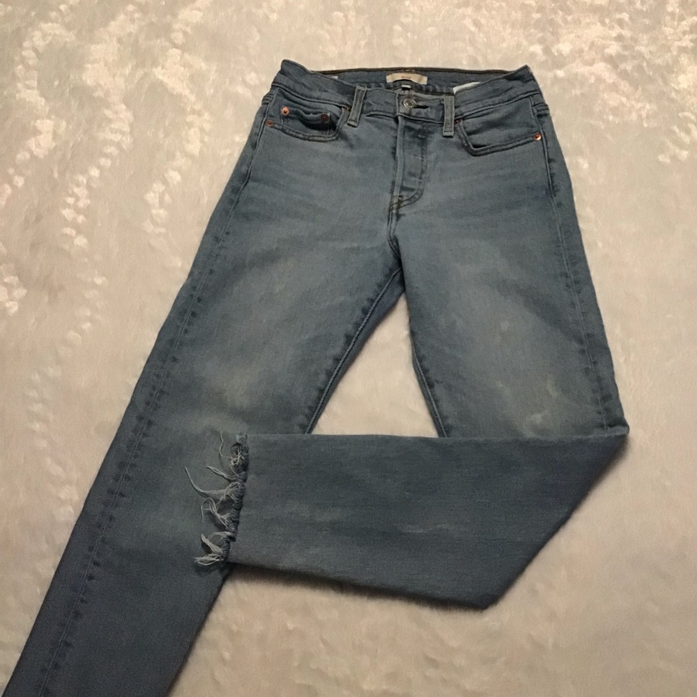 Levi’s Wedgie Premium Button Fly Jeans  Size 26